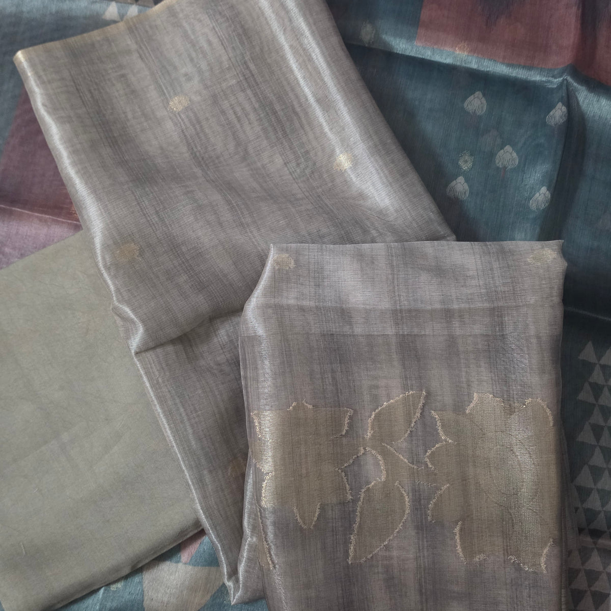 Grey Tissue daman weave unstitched suits digital weave dupatta PA25047