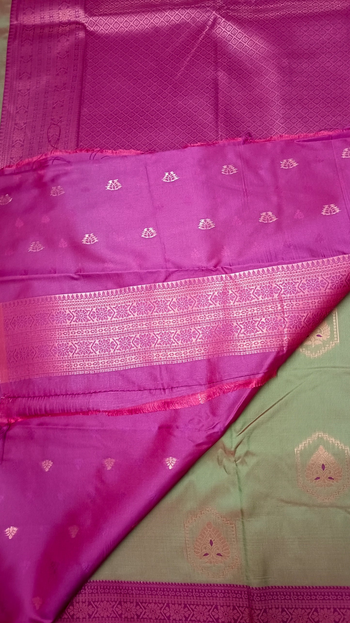 Green Majenta Anantha vastra Vegan Kanchi soft silk saree MA25116