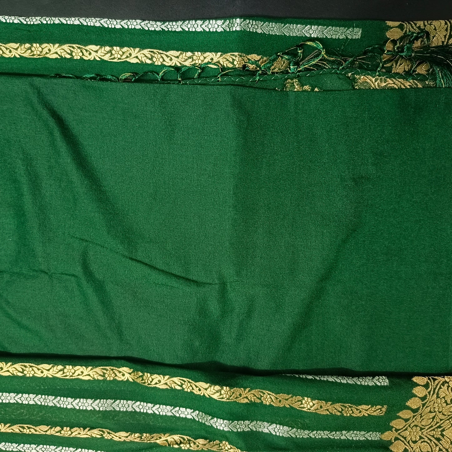 Dark green Kanakavalli Premium vegan kaddi georgette saree MA25238