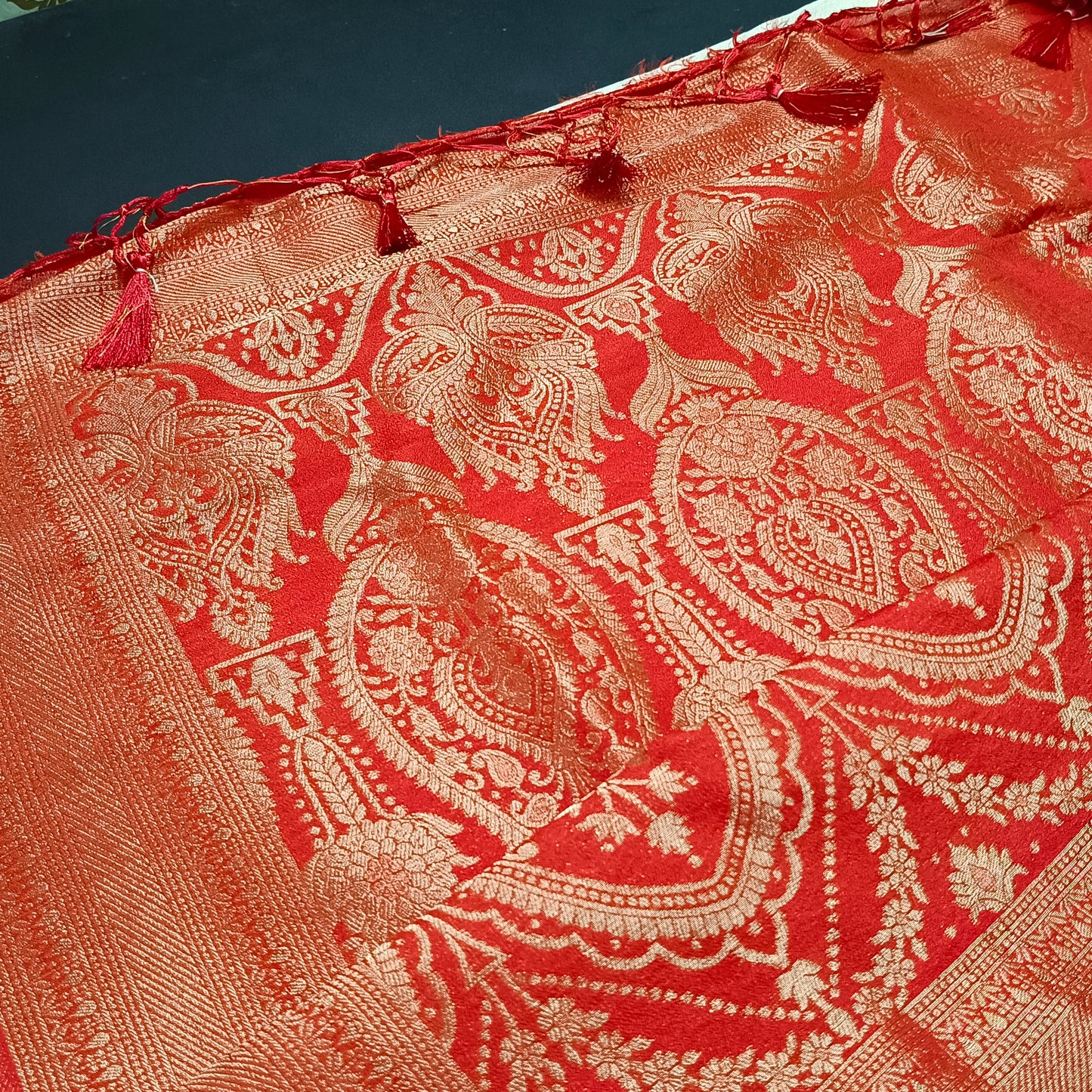 Beige banarasi vana premium vegan Kaddi georgette saree MA25209