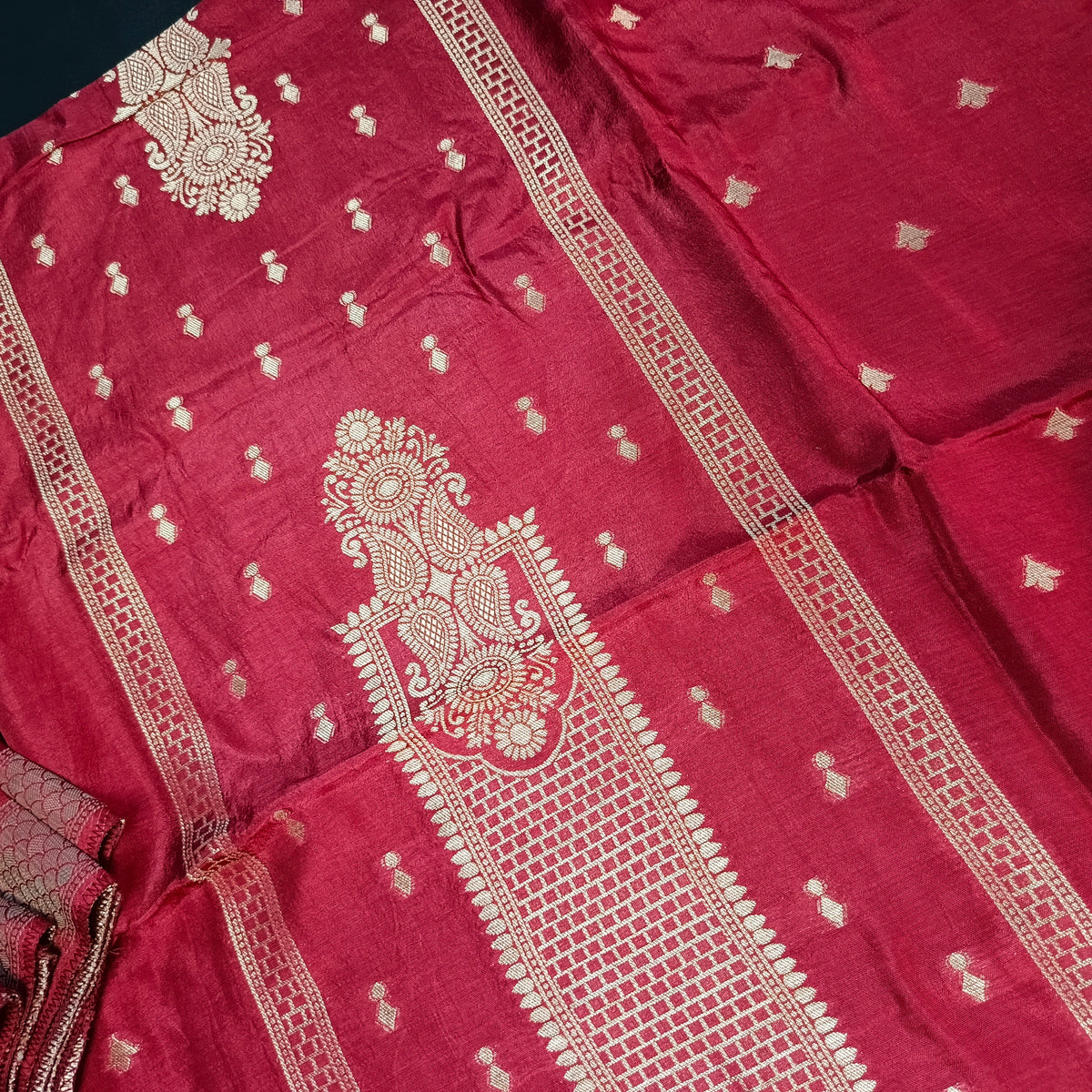 Red Dola silk antique weaving antique weaving daman PA25029
