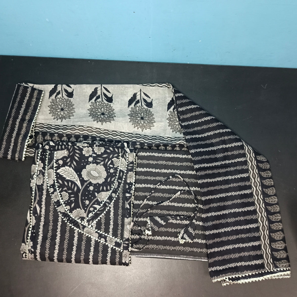 black Cotton print kediya neck cotton Unstitched suits PA25051