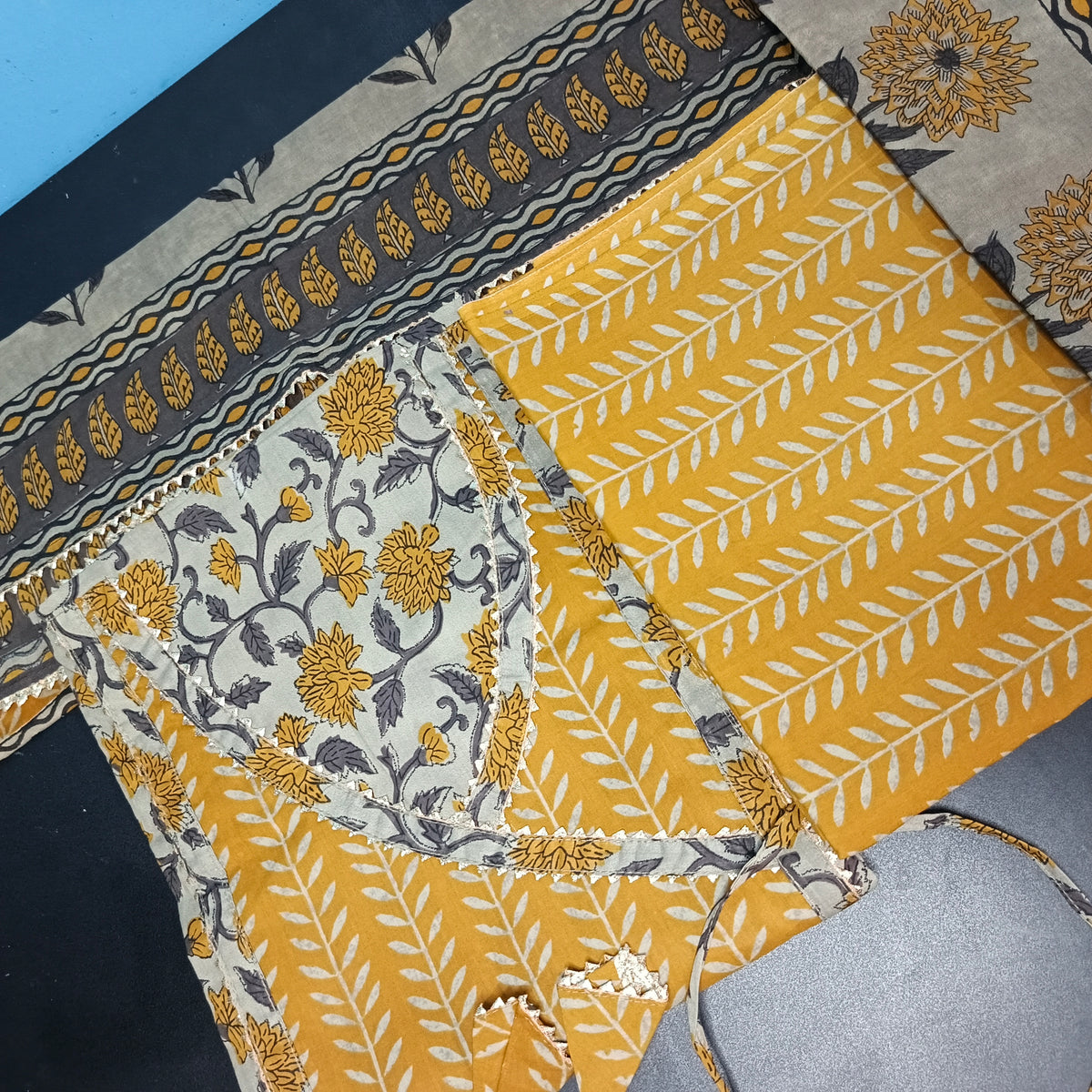 Yellow Cotton print kediya neck cotton Unstitched suits PA25052