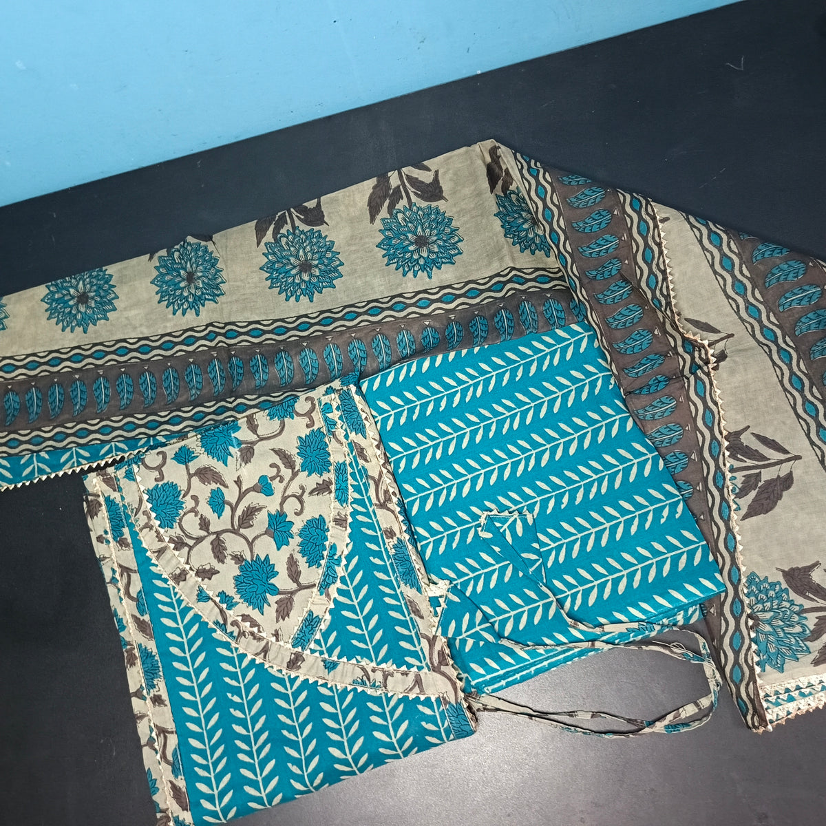 Blue Cotton print kediya neck cotton Unstitched suits PA25053