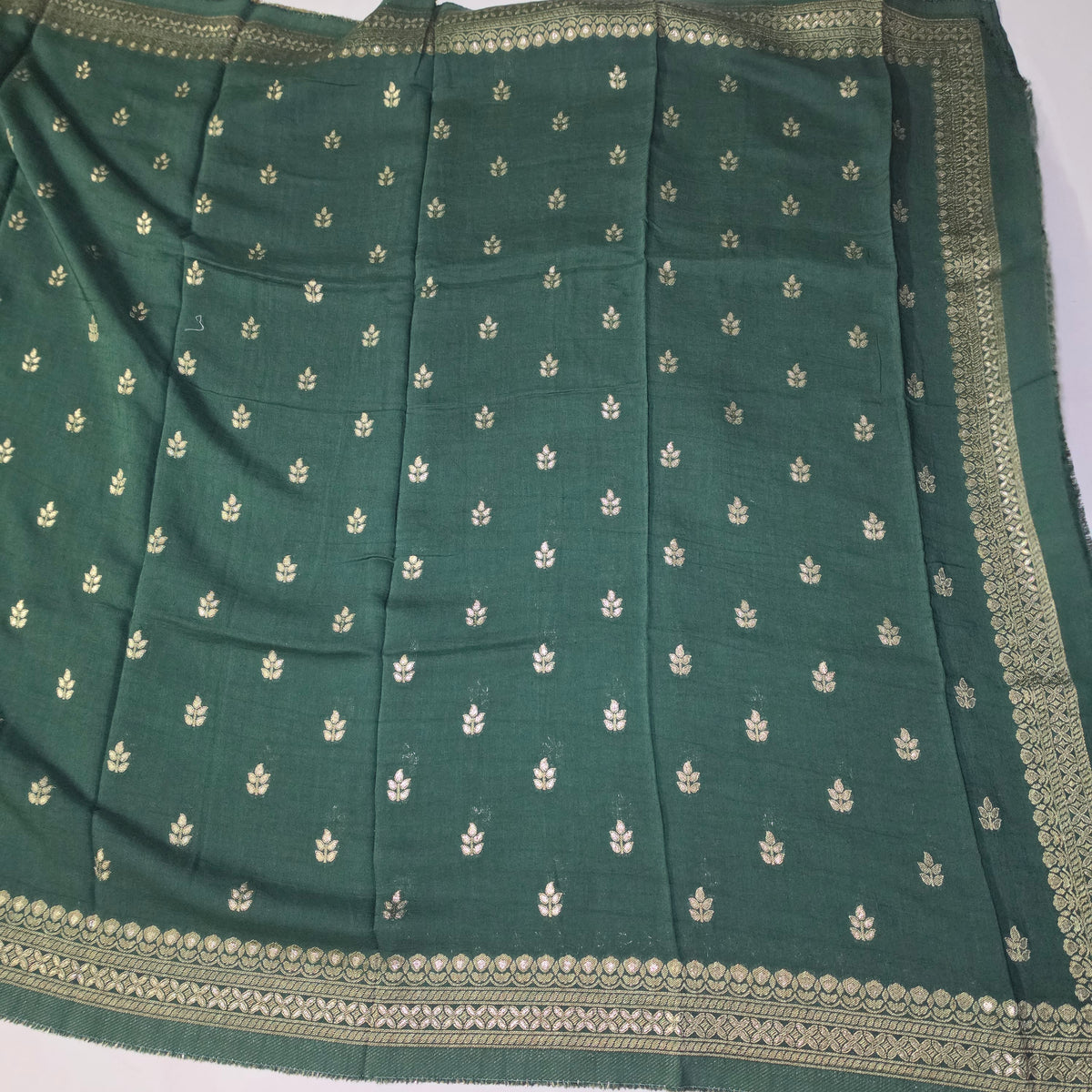 Green pure linen zari weaved Unstitched suits HA25391