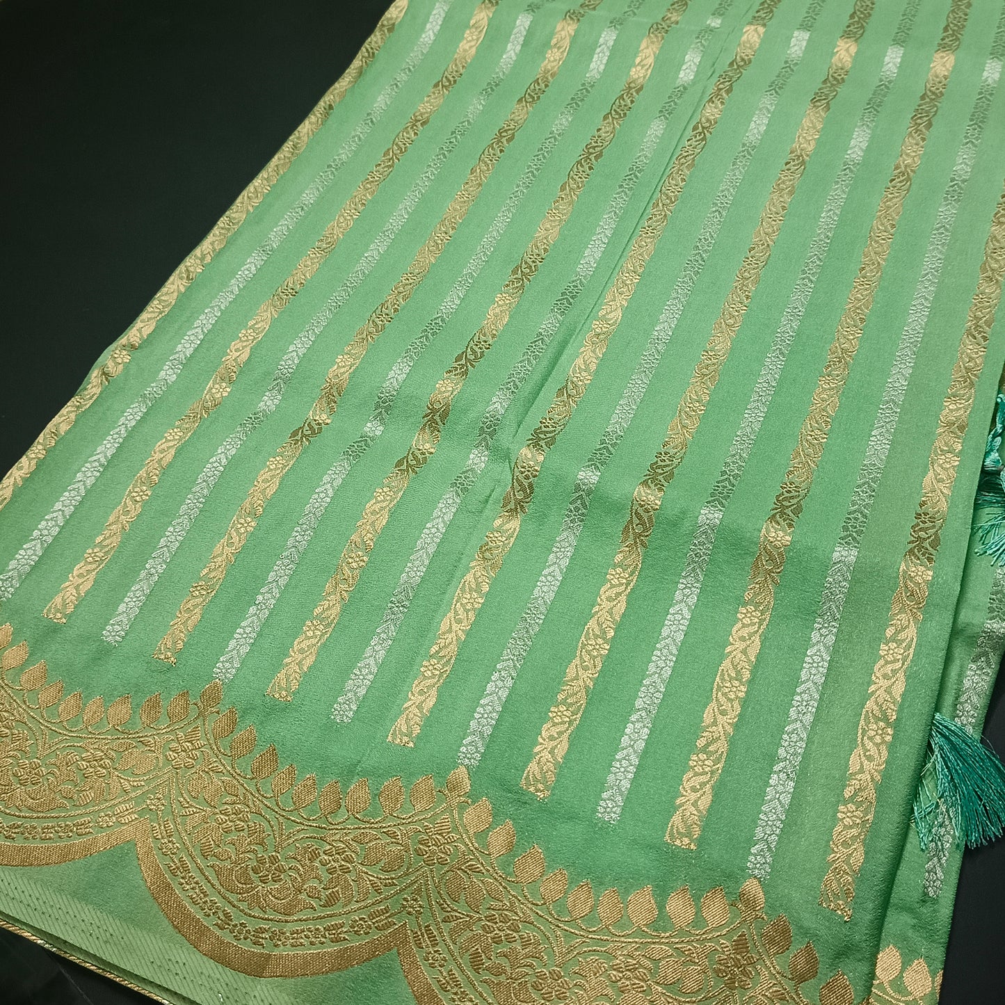 Pista Green Kanakavalli Premium vegan kaddi georgette saree MA25233