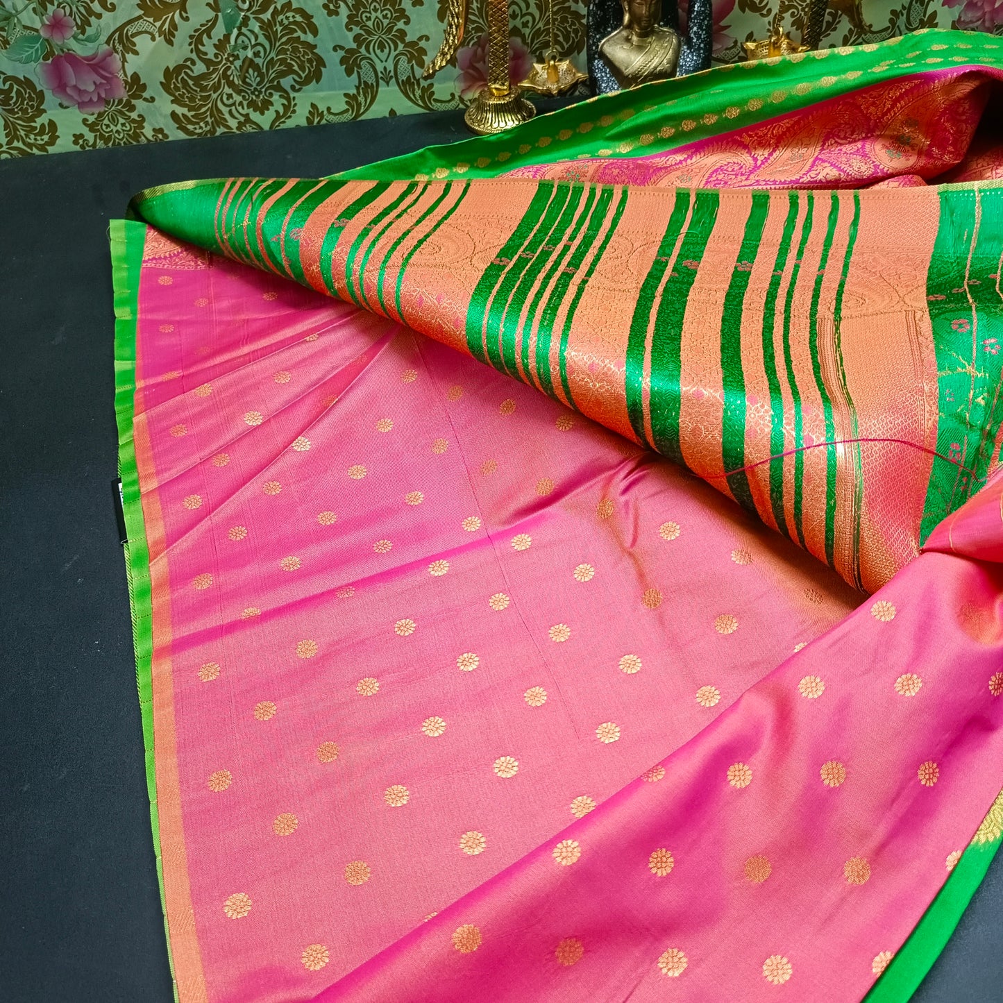 Parrot Green Pink Pavazha Pattu vegan Kanchi silk saree MA25132