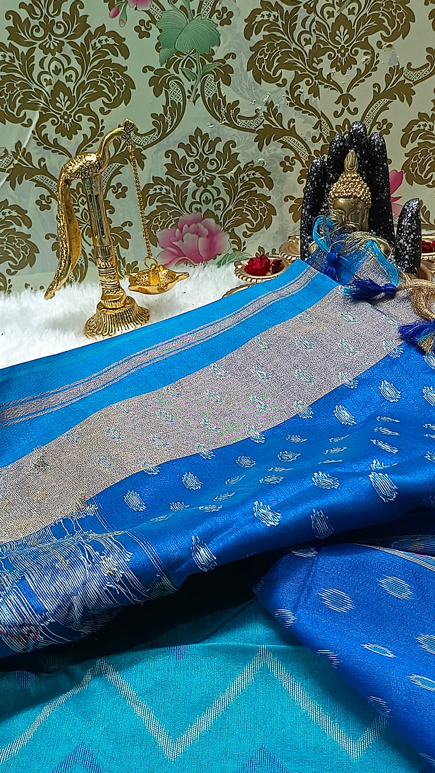 Sapphire blue with Royal Blue Zigzag Hand Weave Ikkat Vegan silk cotton saree HA25428