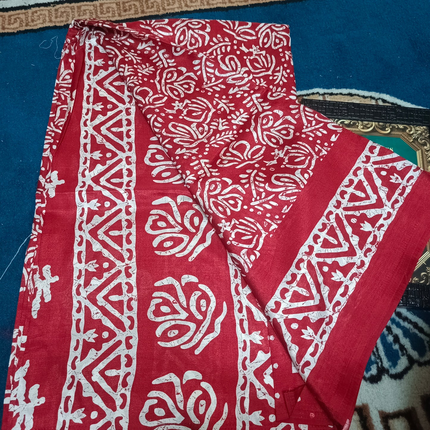 Red Kashmiri vegan crepe Silk vol 05 SA25674