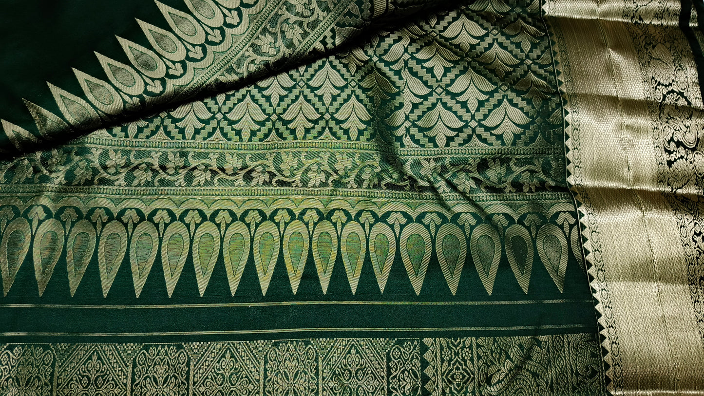 Bottle green Ashwa Gaja vegan bridal kanchi silk saree LA25953