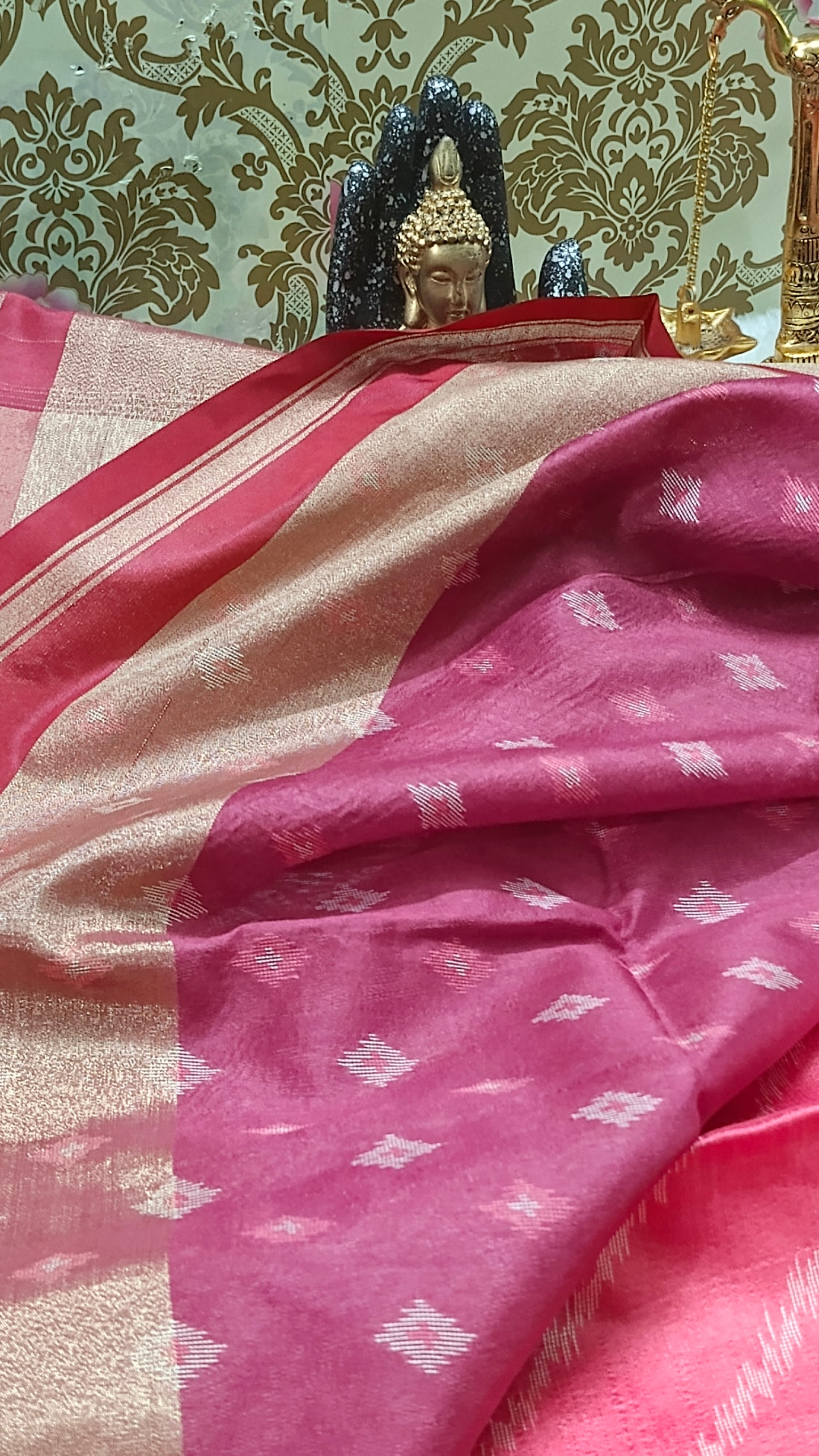 Pink with Majenta Leheriya Handweave Ikkat vegan silk cotton saree HA25433