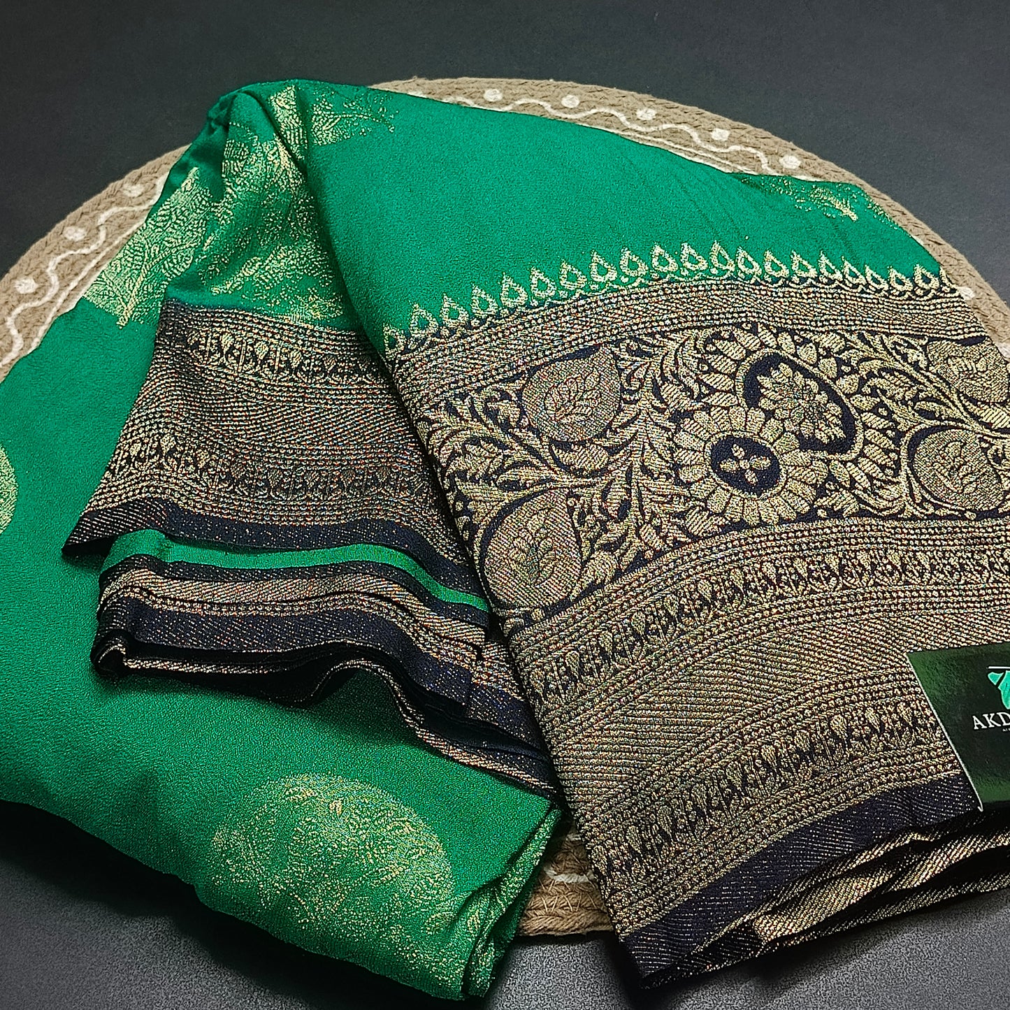 Green banarasi vana premium vegan Kaddi georgette saree MA25204