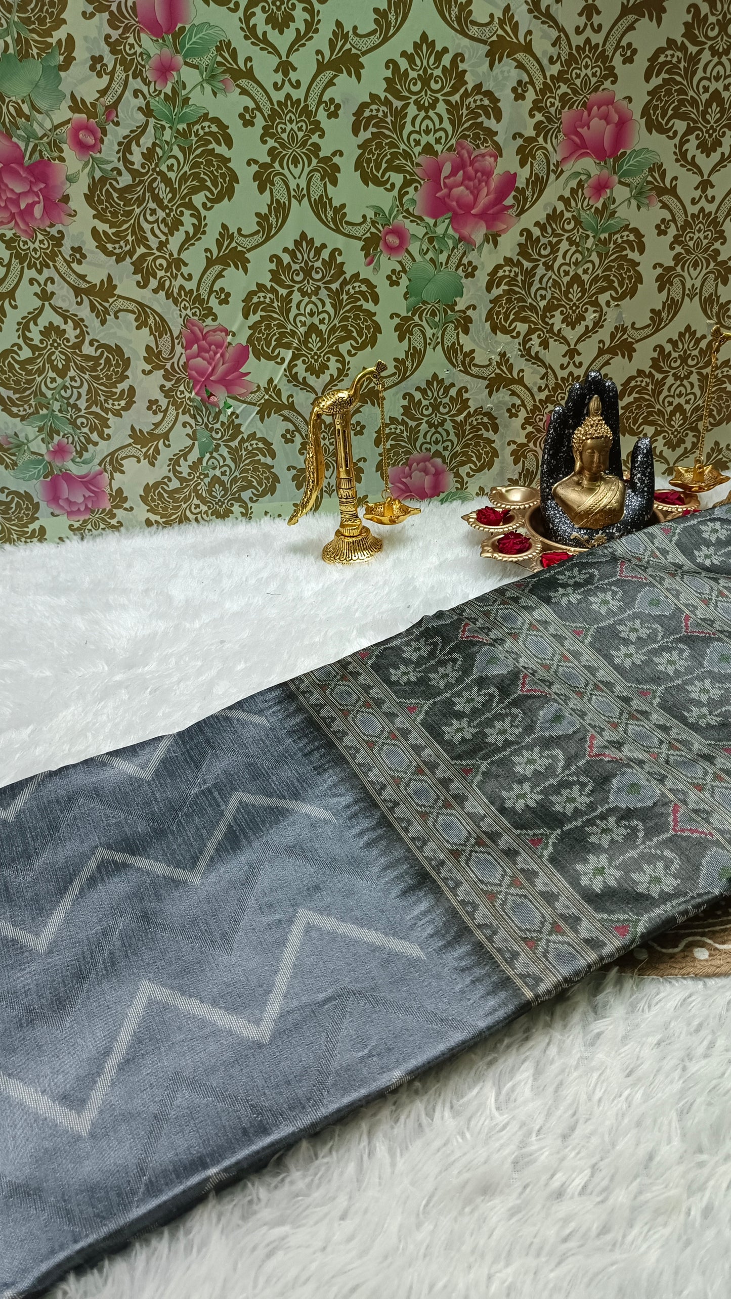 Grey with Black Zigzag Handweave Ikkat Vegan Silk Cotton Saree HA25430