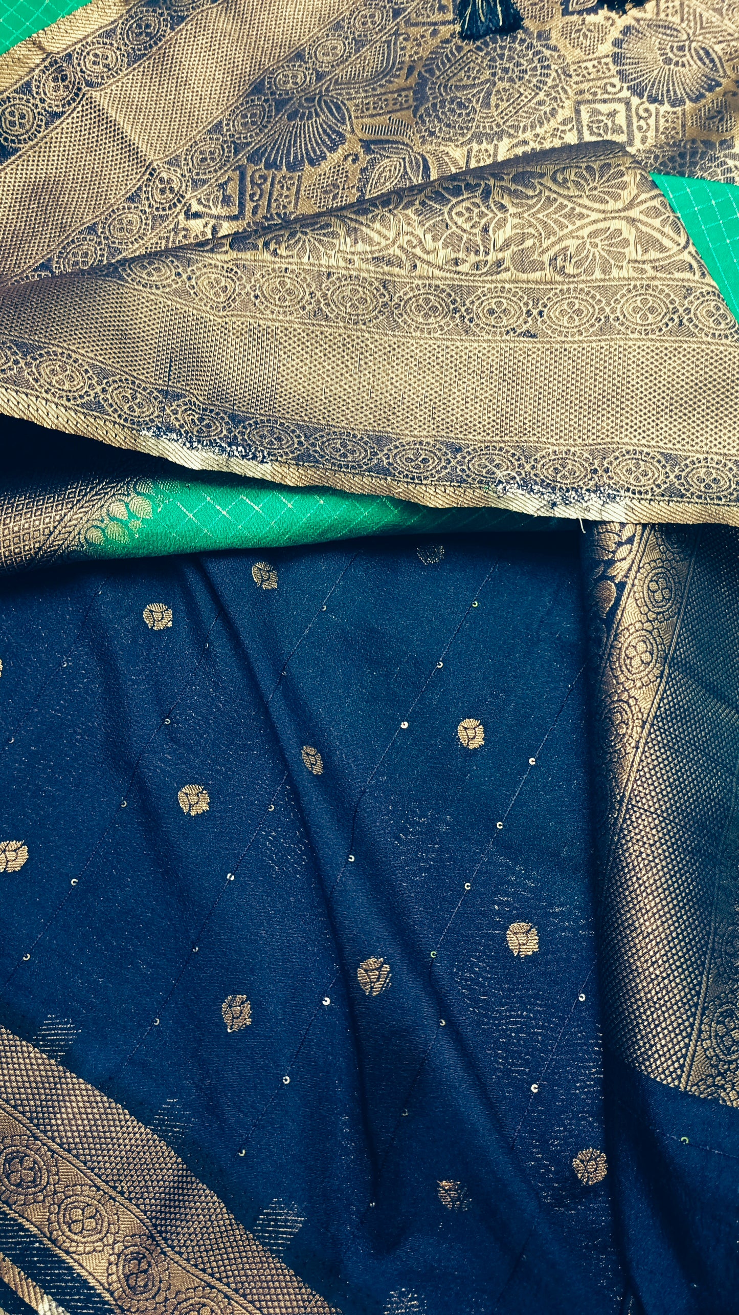 Sapphire green Green Midhuna Pakshi Premium Vegan Crepe silk Saree MA25219