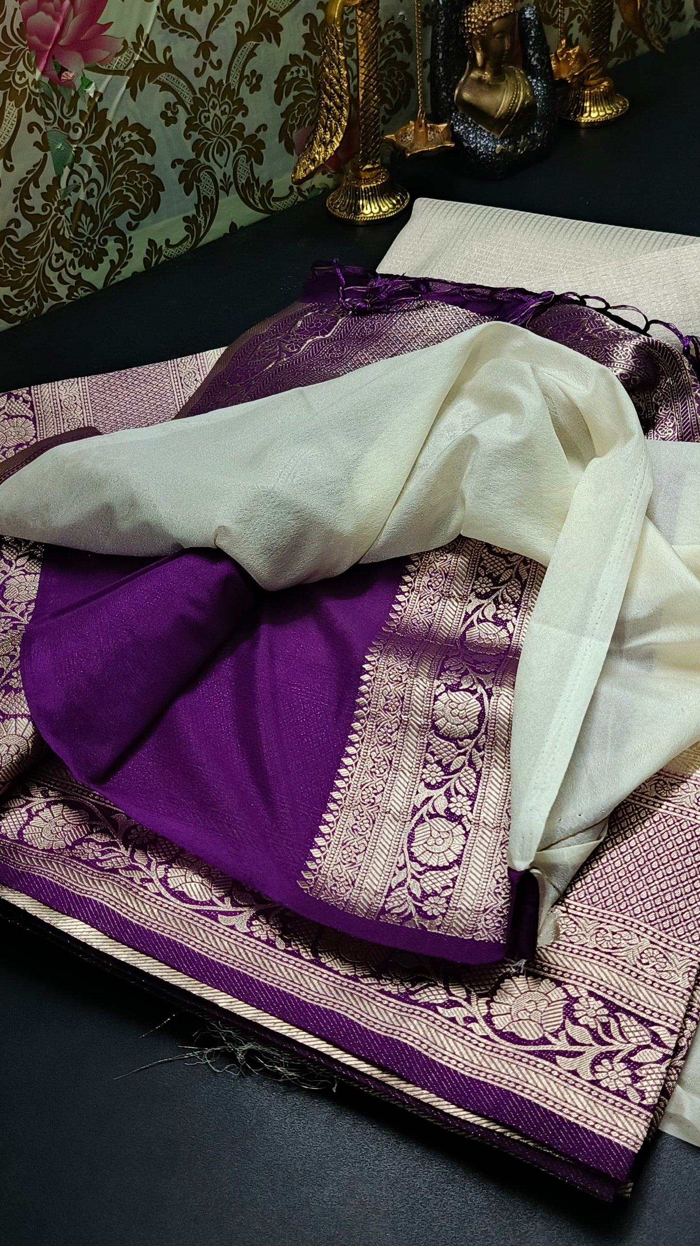 Offwhite Zari tara vegan banarasi kaddi georgette saree MA25262