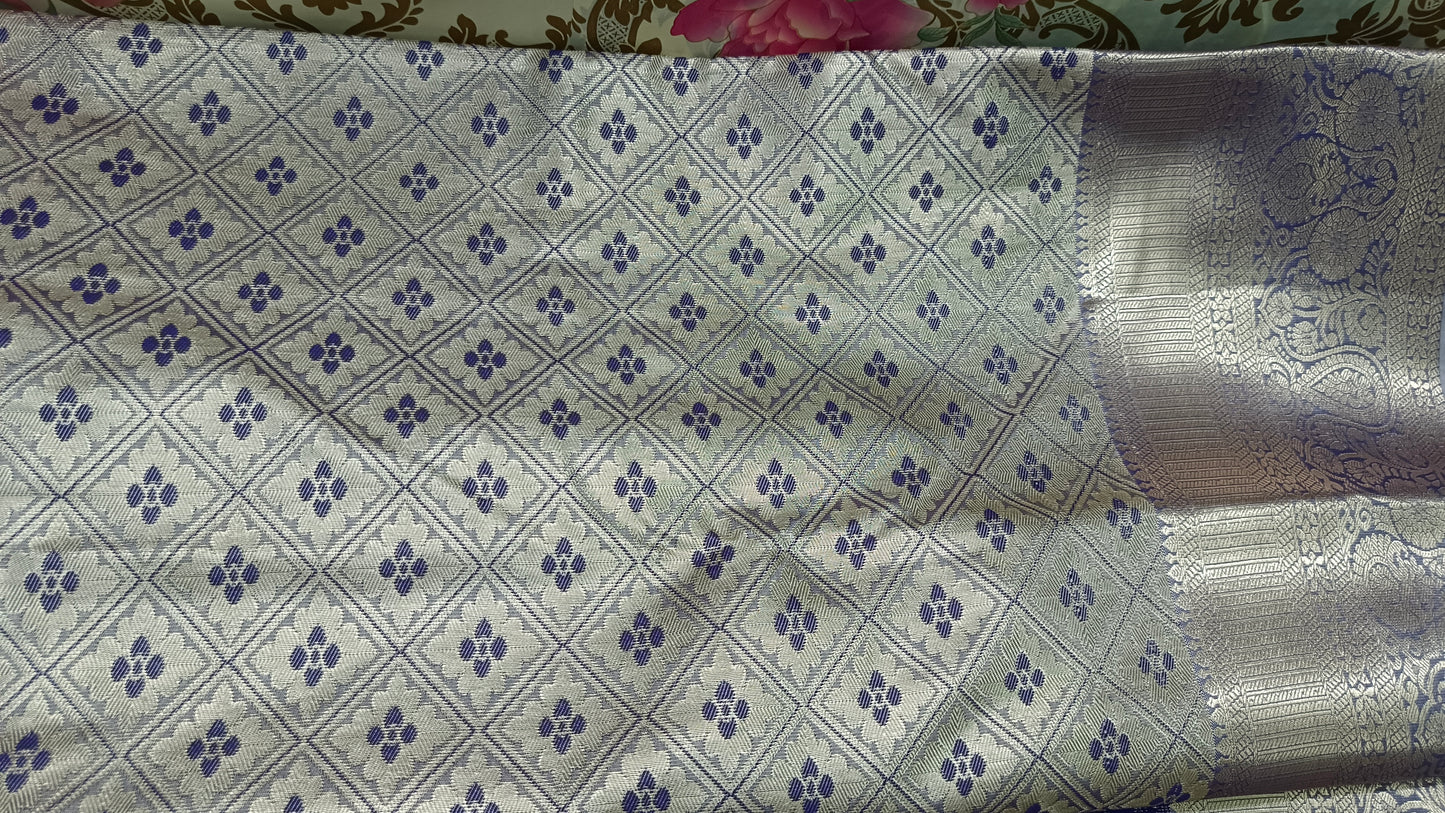 Royal blue Parijatham Vegan premium kanchi brocade silk saree LA25921