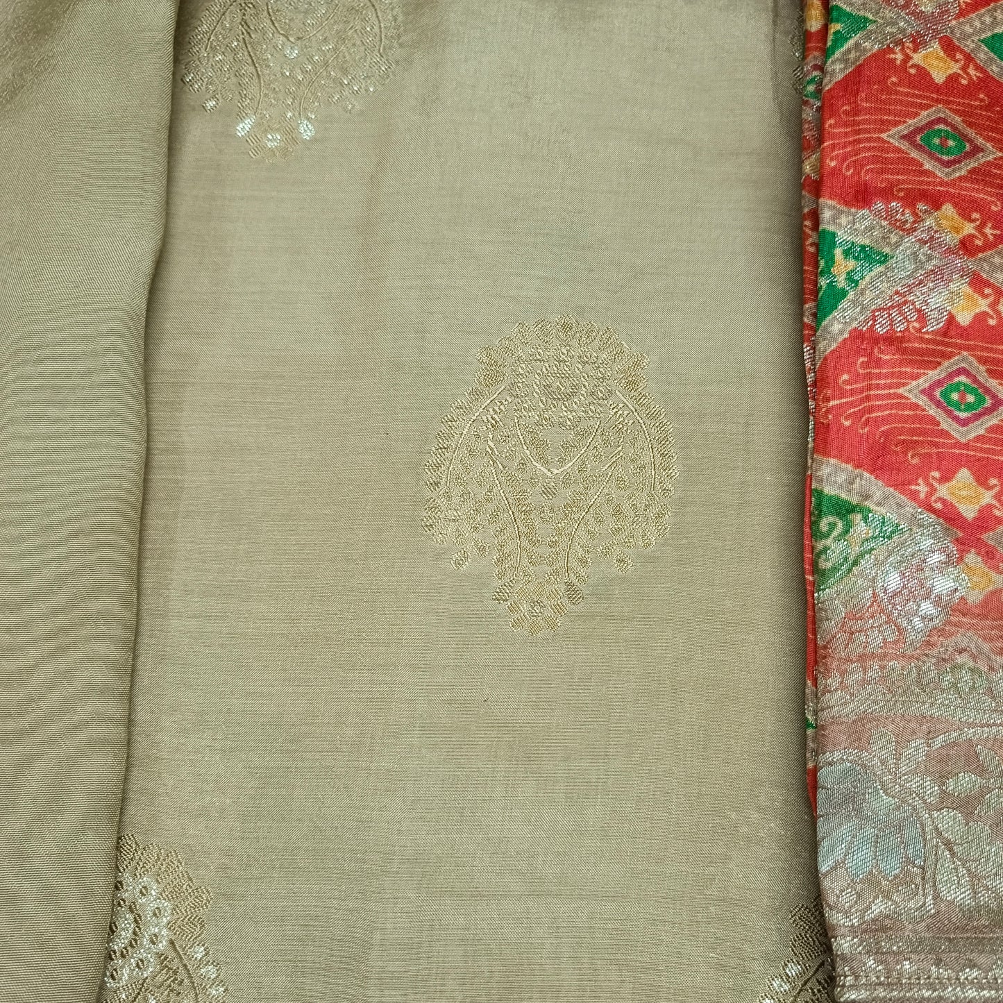 Beige vegan chinnon Unstitched suits HA25393