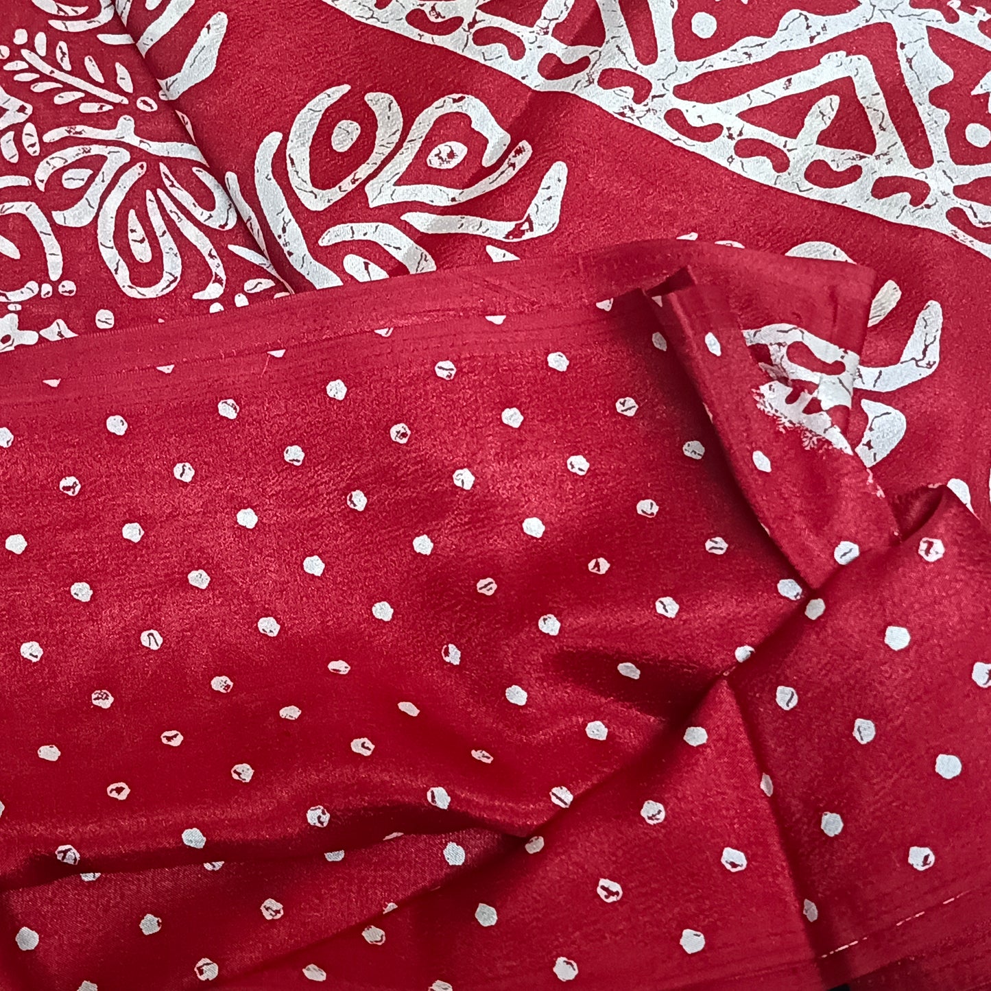 Red Kashmiri vegan crepe Silk vol 05 SA25674