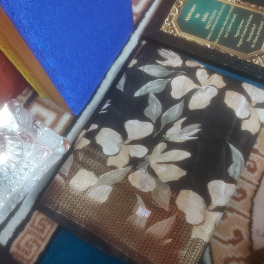 Black Vegan dola floral Weaving border saree JA26113