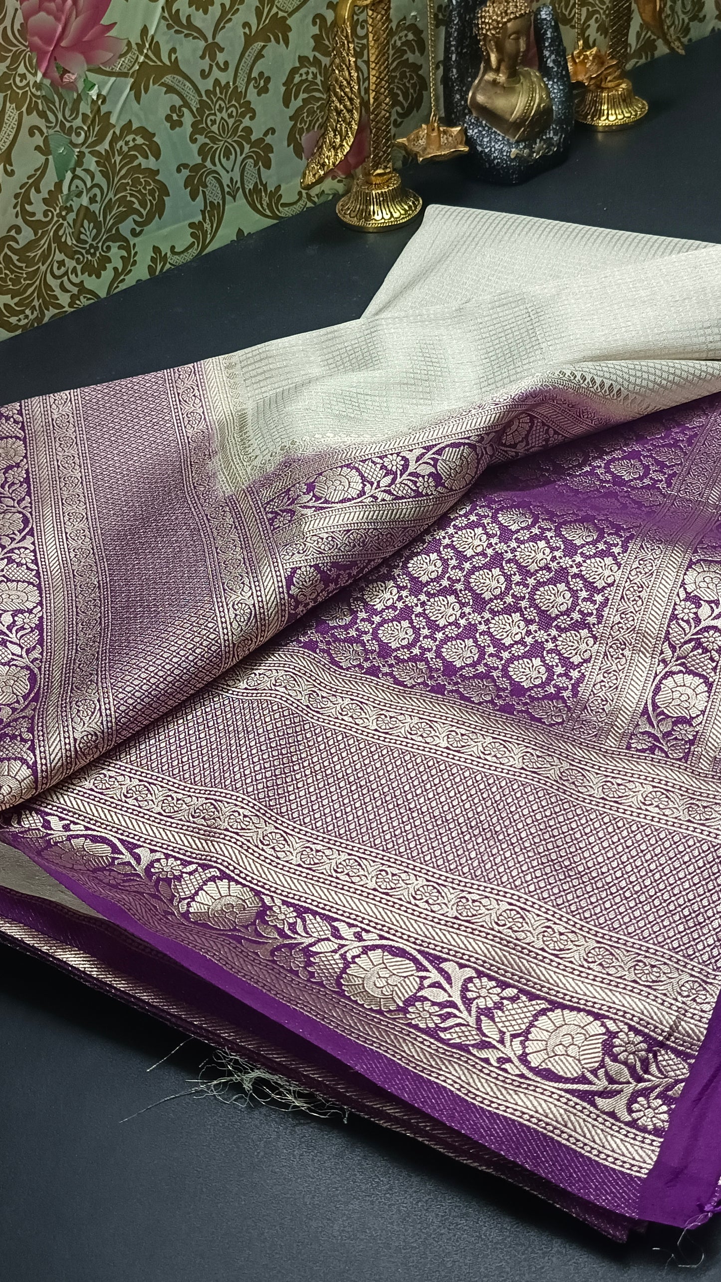 Offwhite Zari tara vegan banarasi kaddi georgette saree MA25262