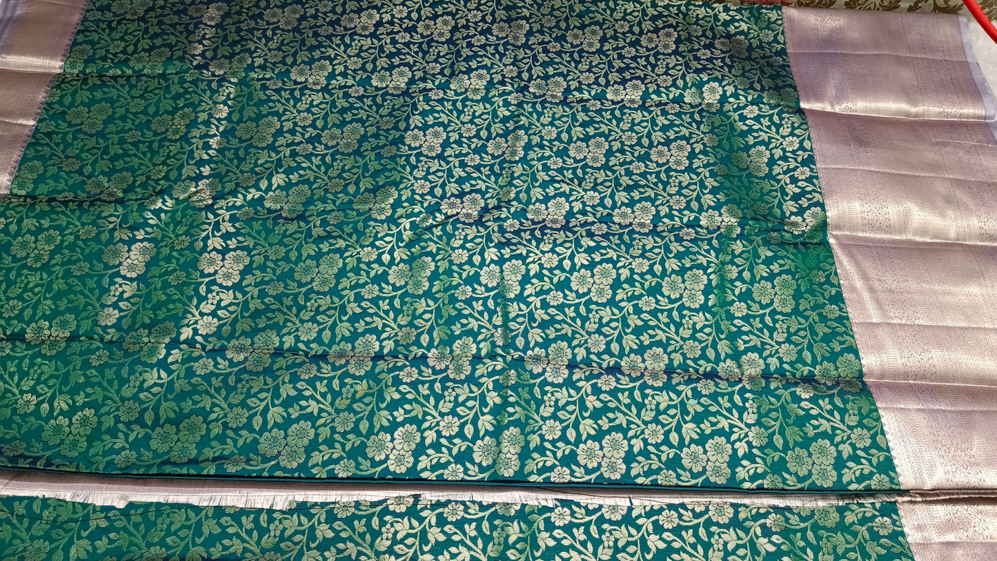 Peacock green Parijatham Vegan premium kanchi brocade silk saree LA25923