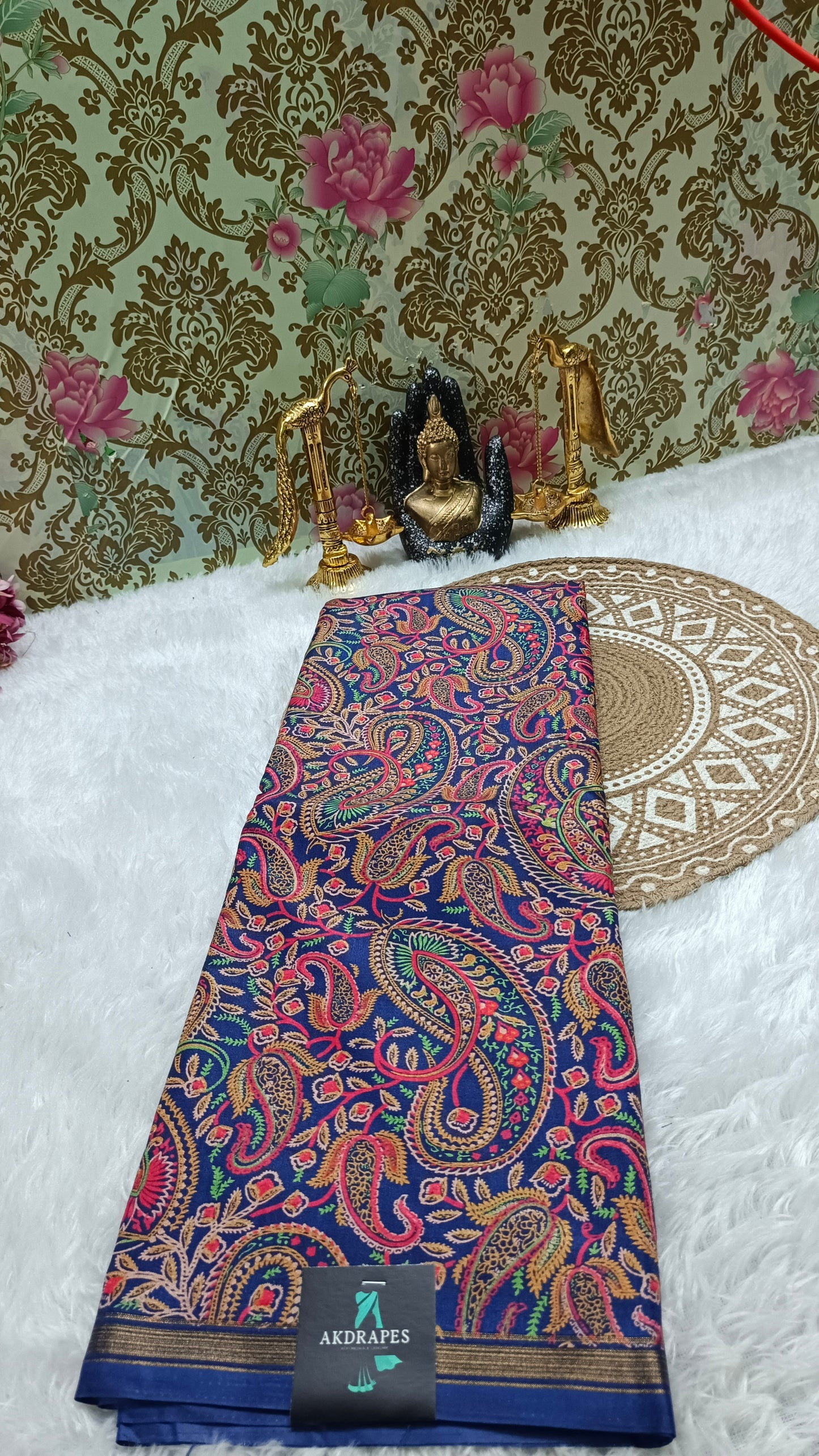 Navy blue Gulmarg Paisley Vegan Crepe silk saree SA25603