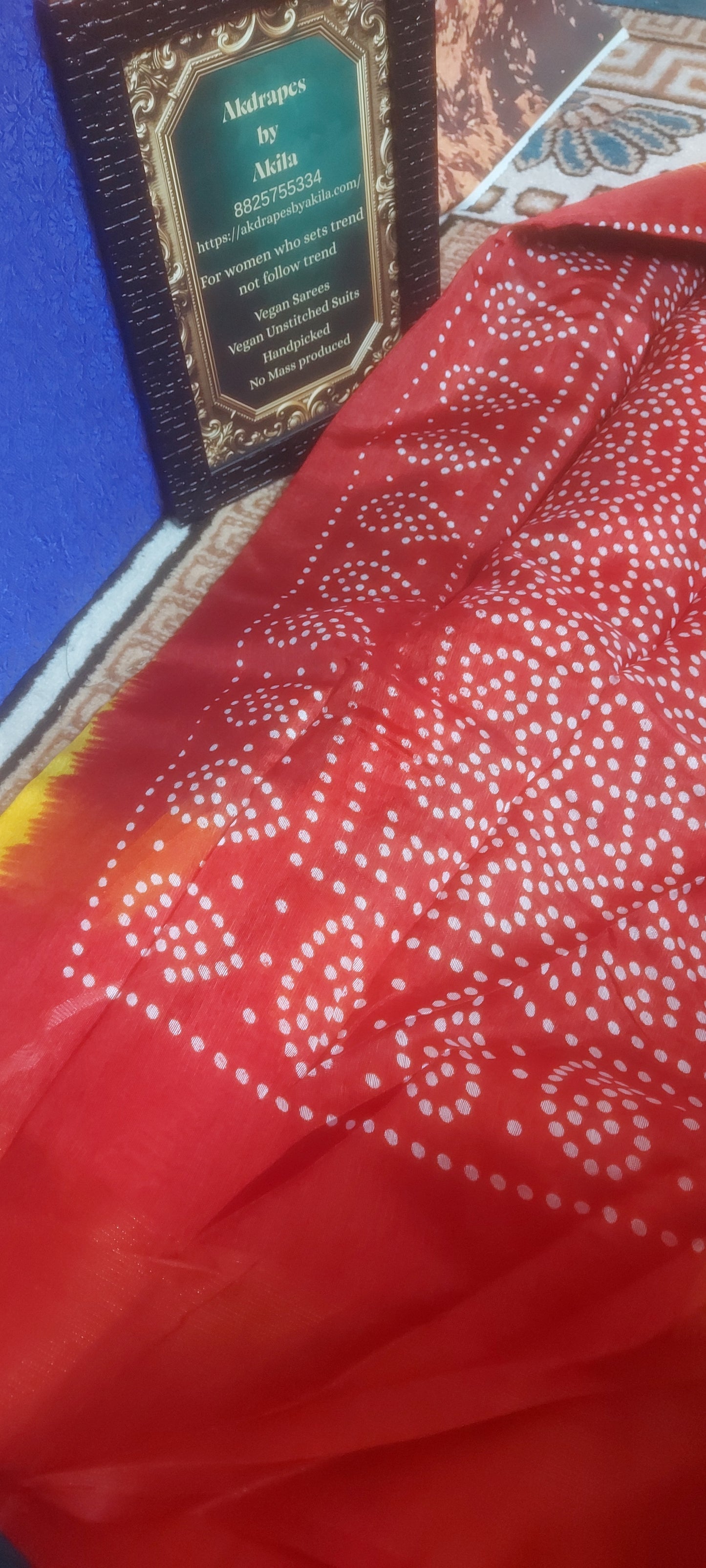 Bottle green Tricolor vegan linen zari border saree JA26036