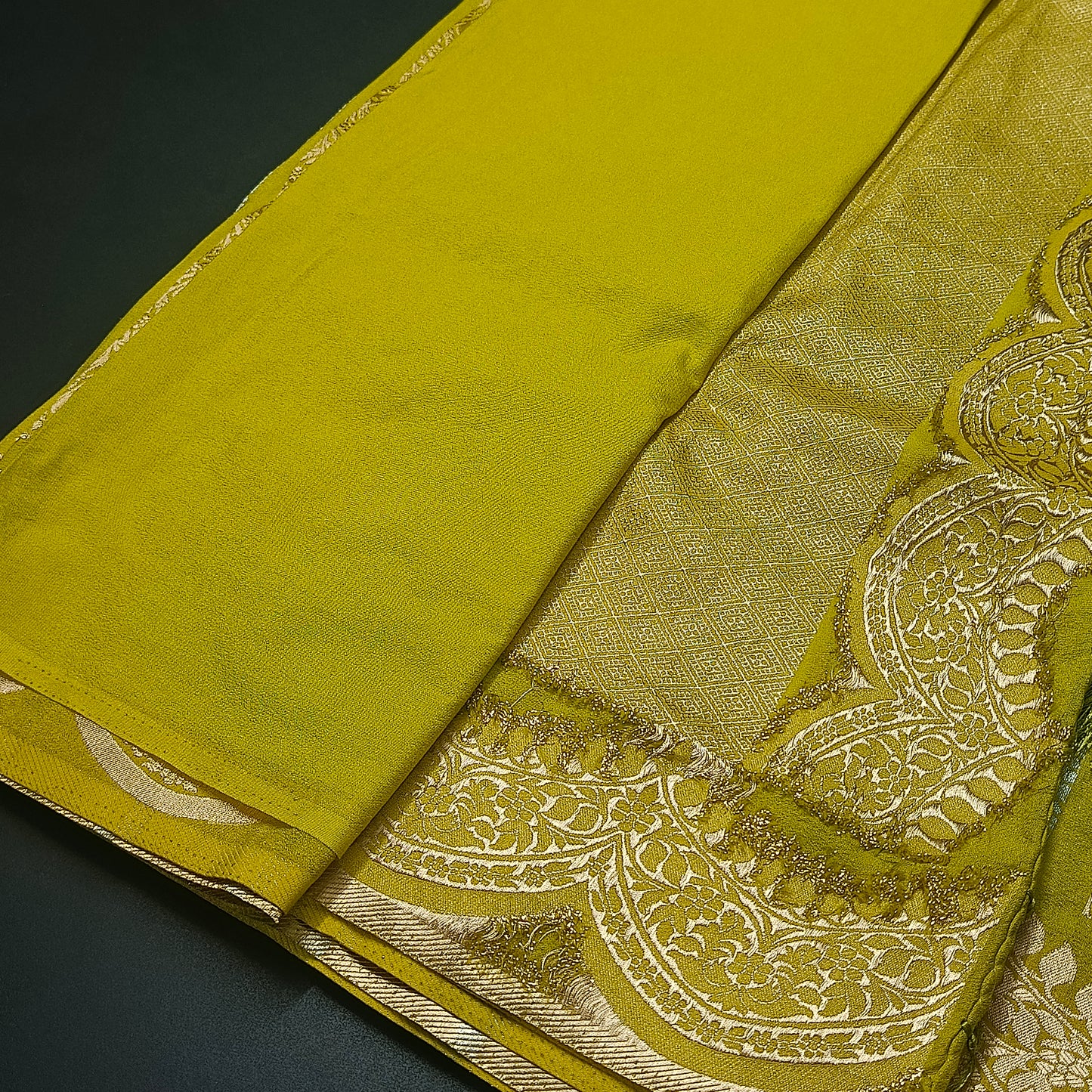 Lime green Kanakavalli Premium vegan kaddi georgette saree MA25240