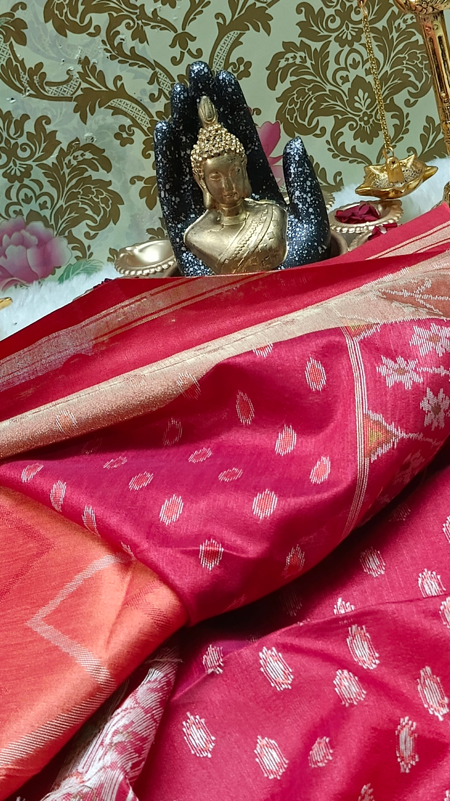 Peach with Pink Zigzag Handweave Ikkat Vegan silk cotton saree HA25431