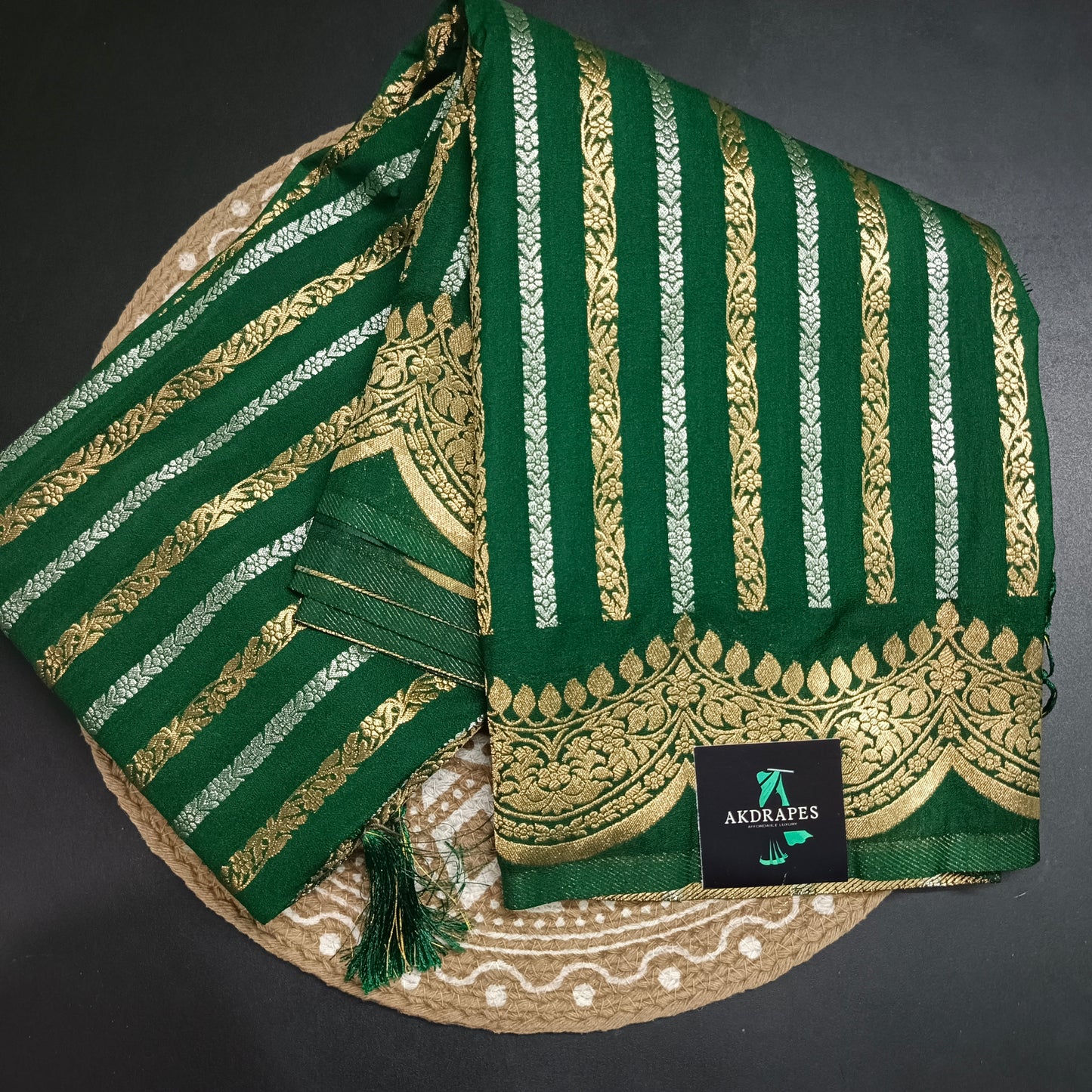 Dark green Kanakavalli Premium vegan kaddi georgette saree MA25238