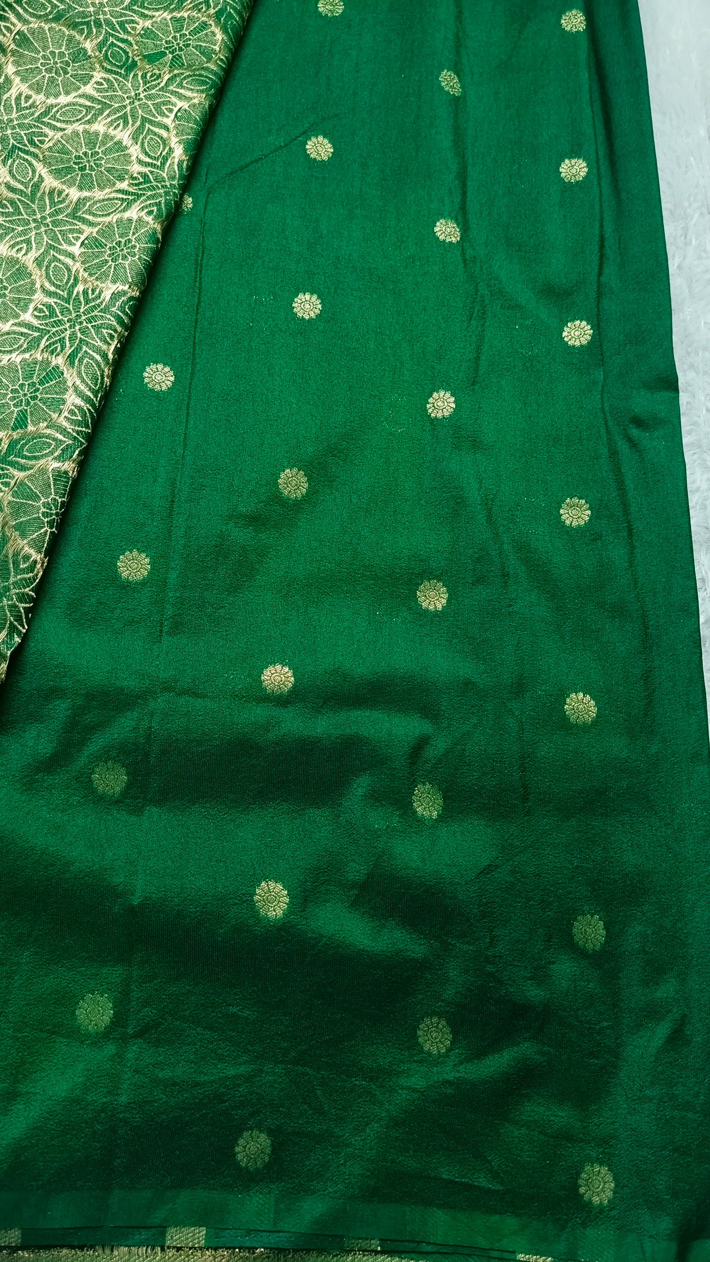 Bottle Green Sudar Chakkram vegan kaddi georgette saree MA25097