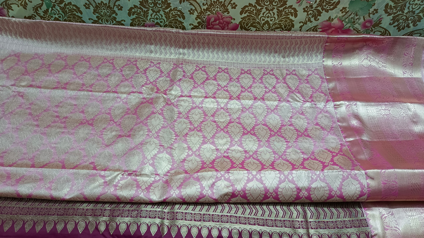 Magenta with pastel border Varnajalam vegan premium kanchi silk saree LA25912