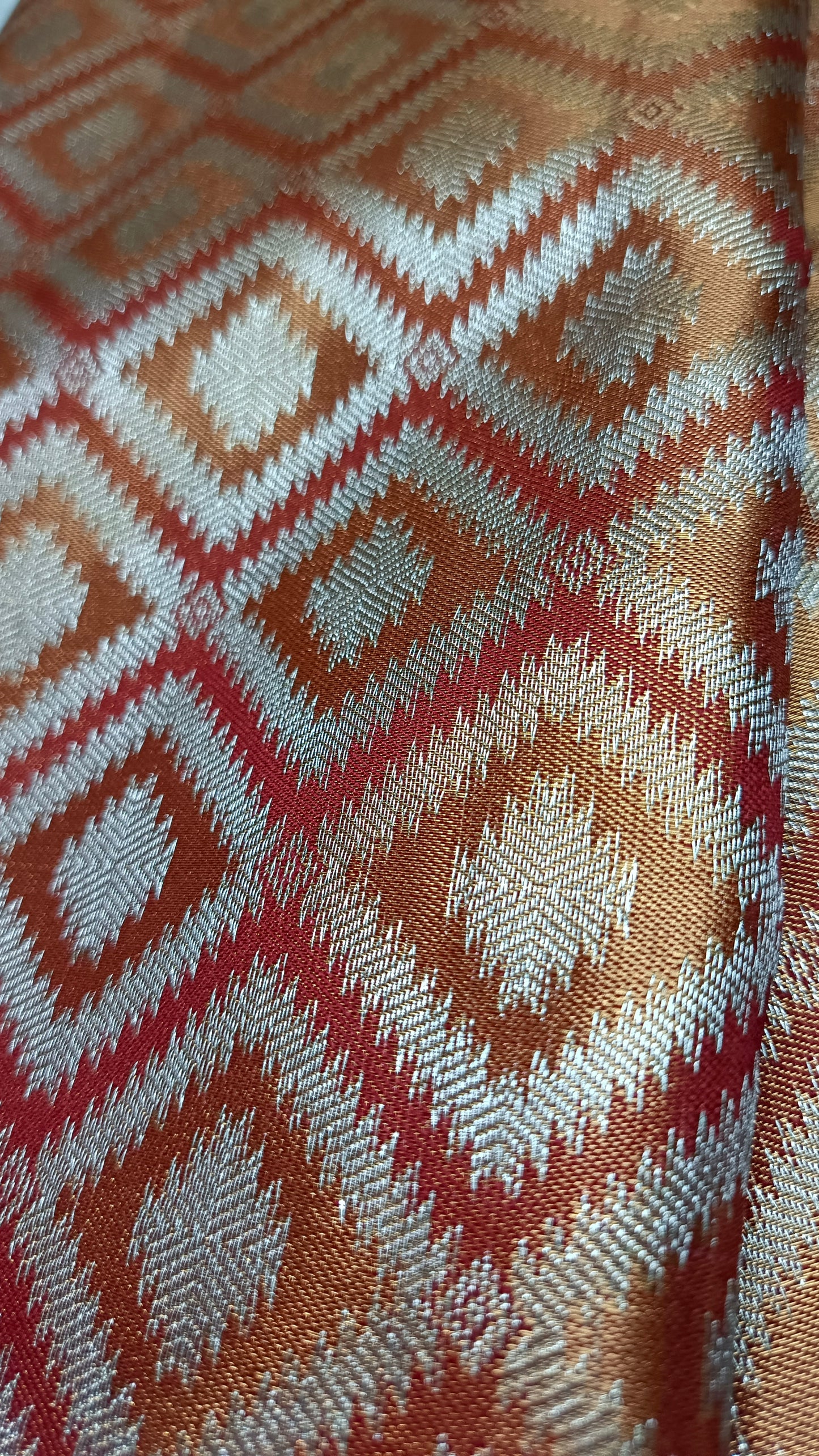 Copper with gold Radiance Heritage vegan self tissue kanchi silk saree LA25934