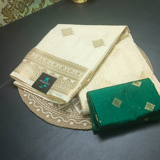 Off white Jaalika Vegan Viscose Georgette Saree MA25230