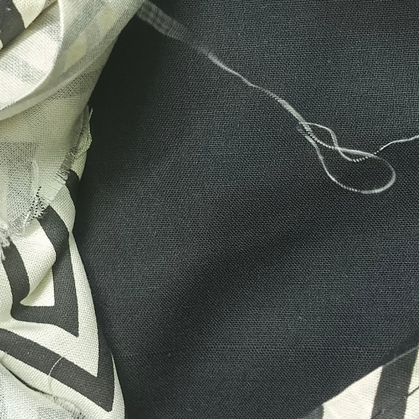 White Black zigzag Mull cotton unstitched salwar suits HA25359