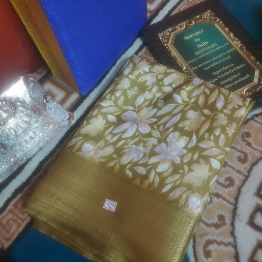 Fern Green Vegan dola floral Weaving border saree JA26117