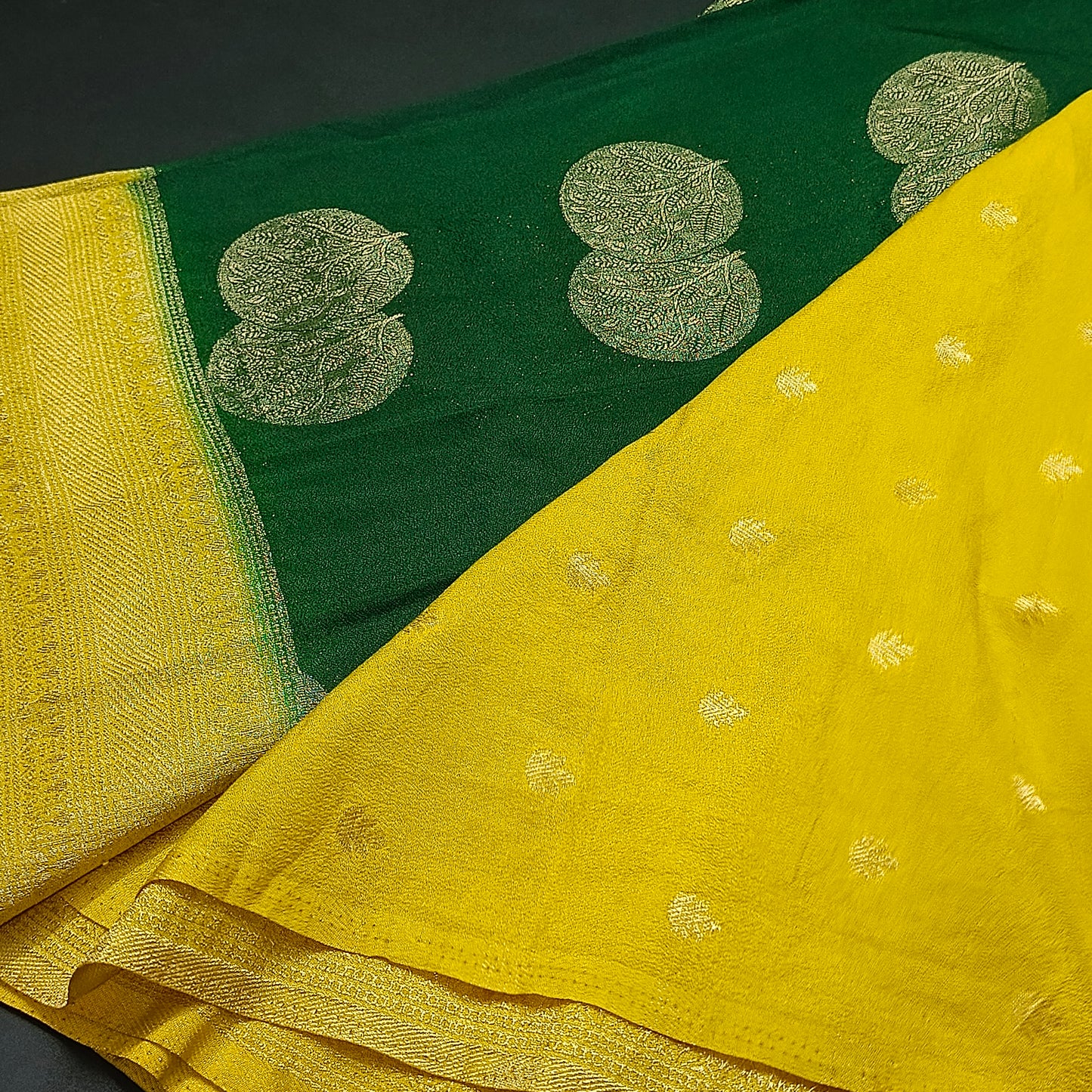 Green  banarasi vana premium vegan Kaddi georgette saree MA25201