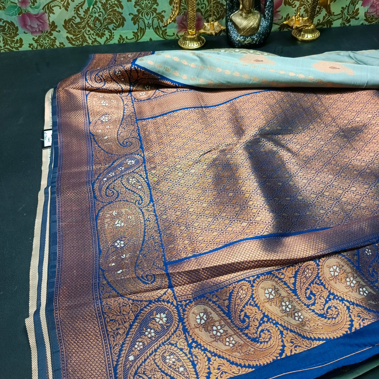 Iceblue Navy blue Pavazha Pattu vegan Kanchi silk saree MA25135