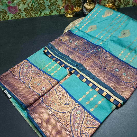 Light grey Blue Pavazha Pattu vegan Kanchi silk saree MA25129